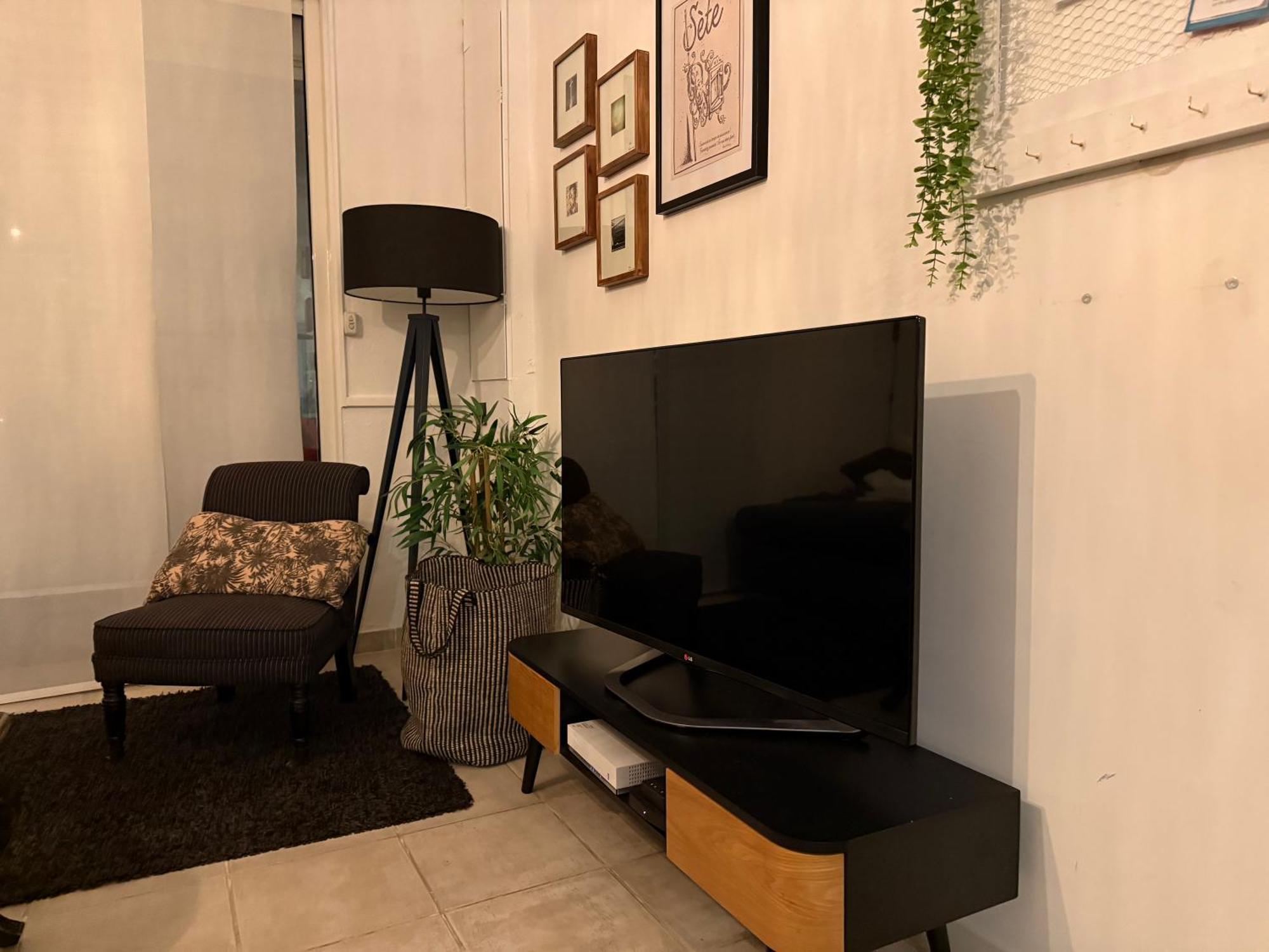 Le J&J Appartement Spacieux Climatise En Centre Ville Sète Esterno foto